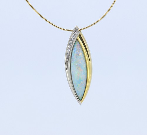 Opal & Diamond 18ct gold Pendant