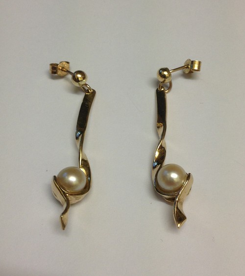 Pearl earrings