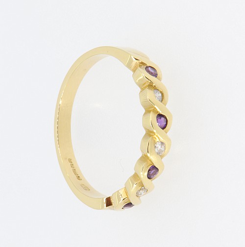 Amethyst & Diamond 18ct gold ring