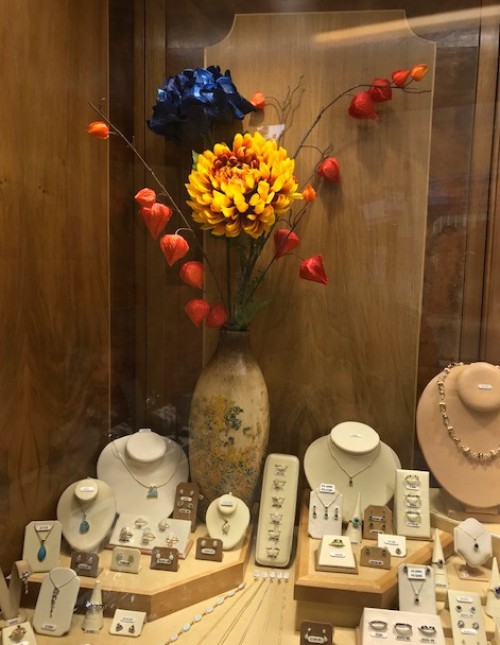 Autumn 19 flower display Clement White Jewellers