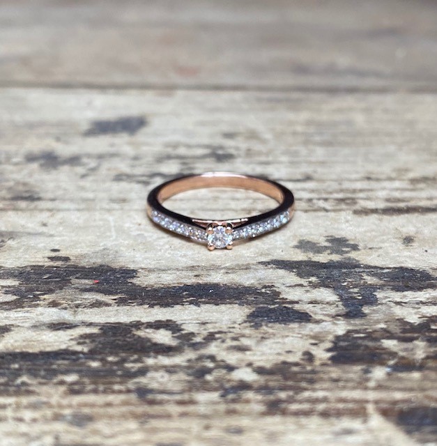 9ct rose outlet gold engagement ring