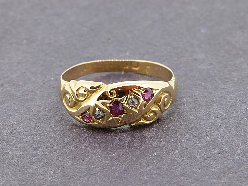 18ct Ruby and Diamond Ring